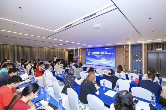 协会秘书处携会员单位参加“沪联益企——贸易救济法律服务季”启动仪式暨贸易救济规则与应对实务研修班培训